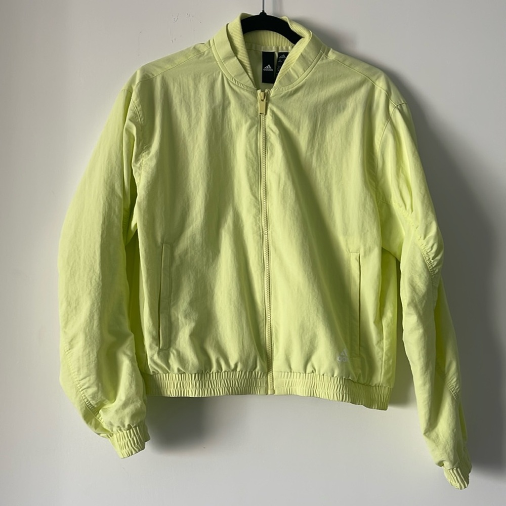 Adidas women neon lightweight jacket size small FS7188
